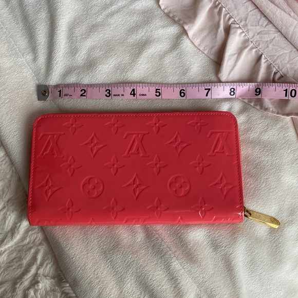 AUTHENTIC Louis Vuitton wallet - Picture 6 of 14